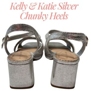 Kelly and Katie Shoes Women Size 8.5 Liliena Sandal Metallic chunky heel